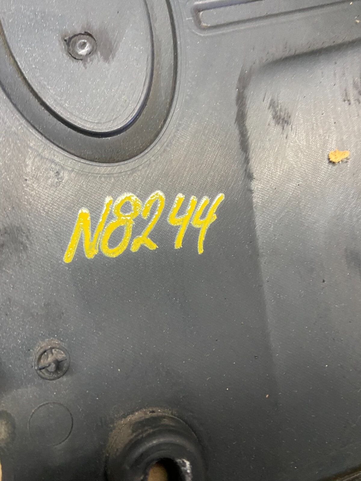 2004 Hyundai XG Series Top Lid Engine Cover 29240-39700 N8244 DG9