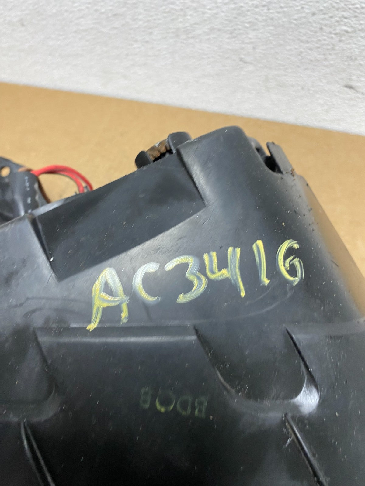 2006 to 2011 Hyundai Accent Sedan Left Driver LH Halogen Headlight AC3416 DW10