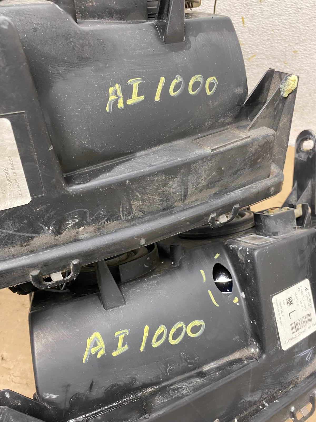 2007 to 2014 Chevrolet Silverado Left+Right Side Headlights AI1000 DW22