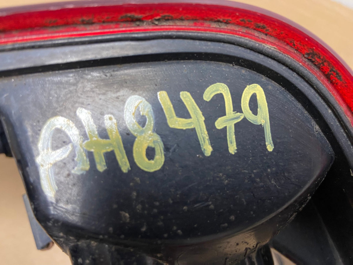 2004 to 2015 Nissan Titan Left Driver Lh Side Tail light AH8479 LK7