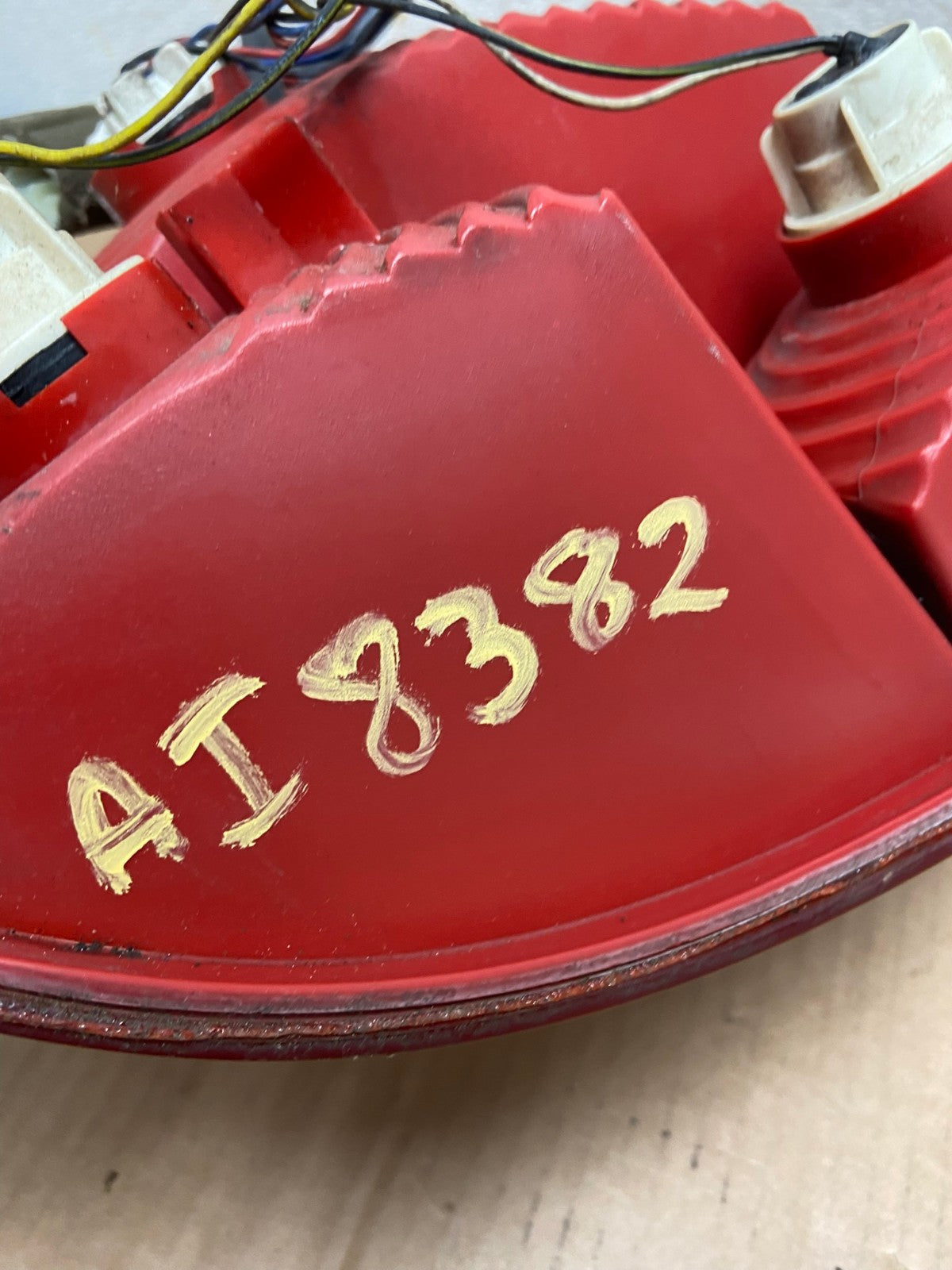 2004 2005 2006 Chevrolet Aveo Sedan Right Passenger RH Tail Light AI8382 LK6