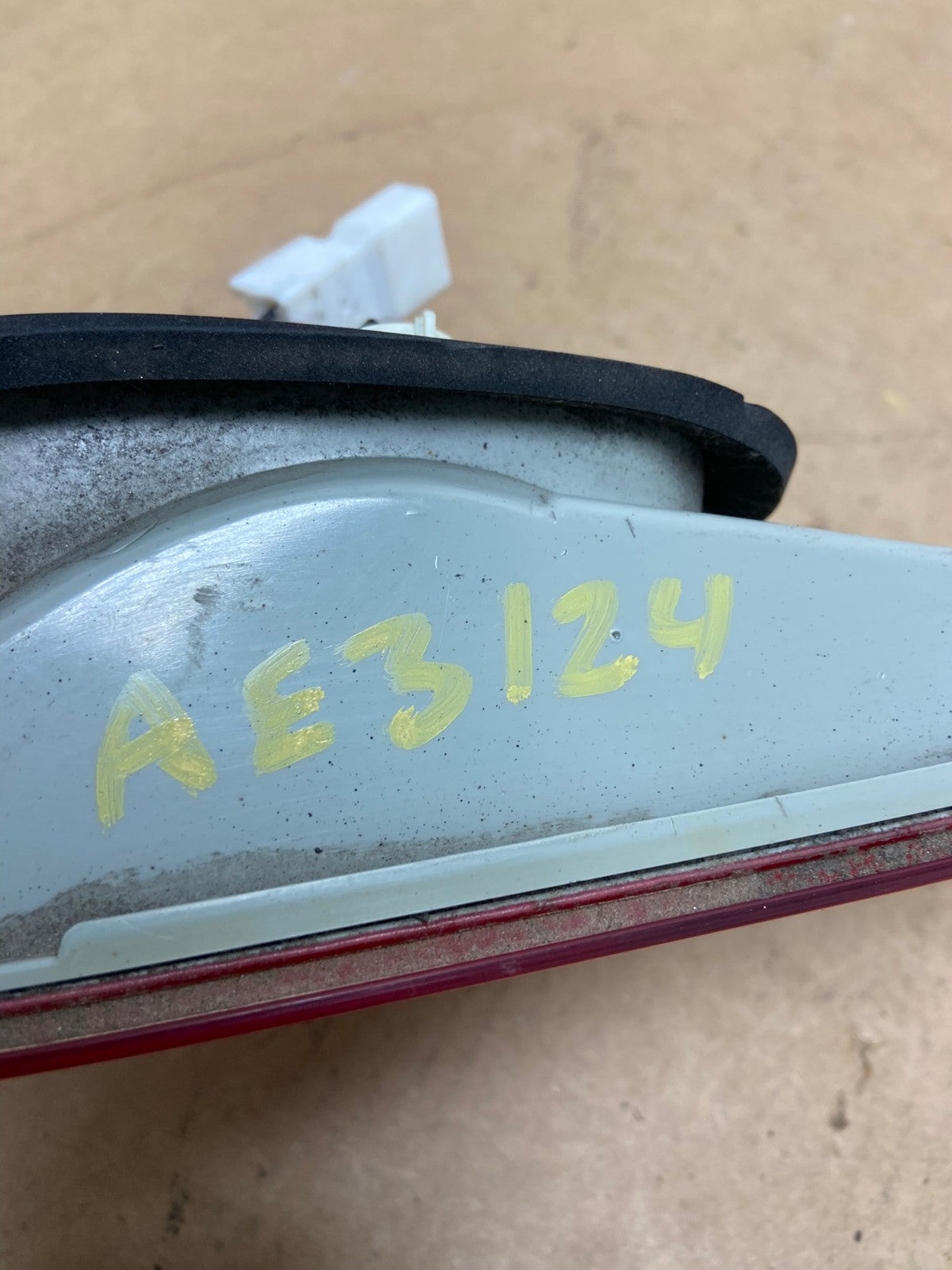 2011 to 2014 Hyundai Sonata Right Passenger Rh Inner Tail Light AE3124 LK6