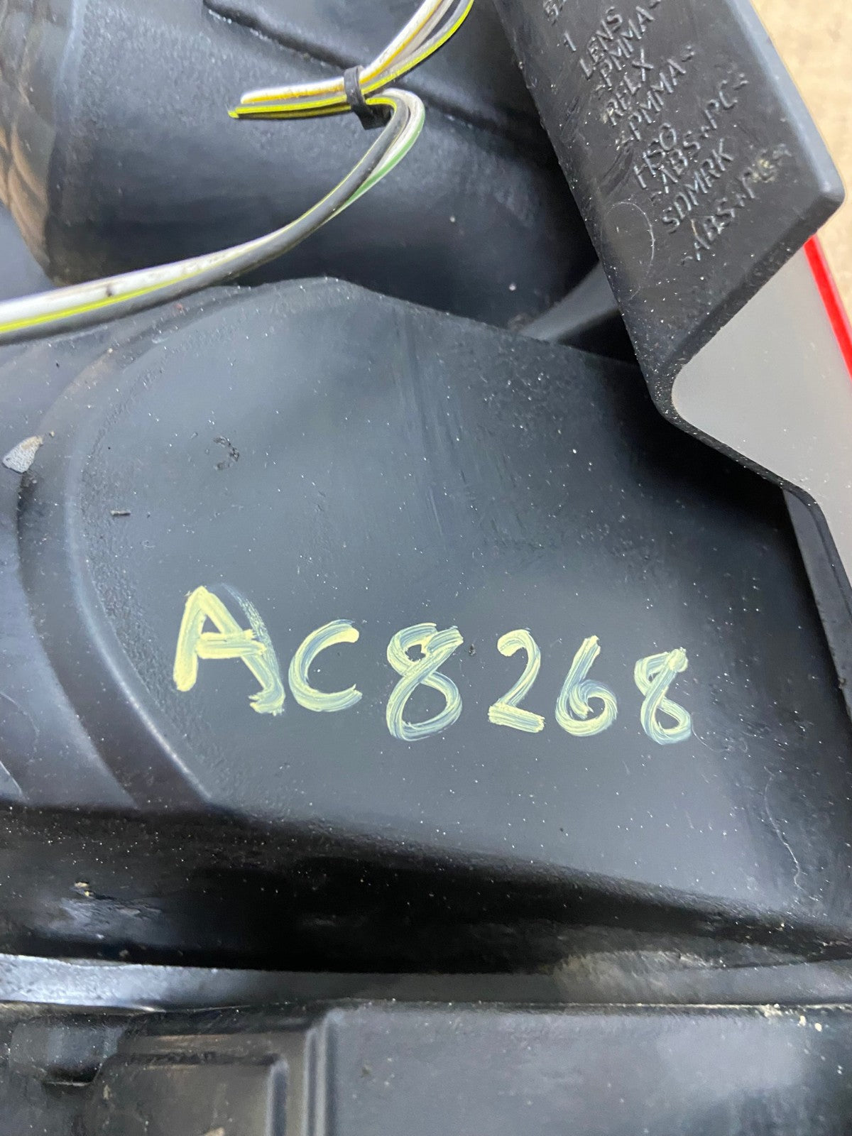 2008 - 2010 Chrysler Town And Country Right Passenger Tail Light AC8268 LK6