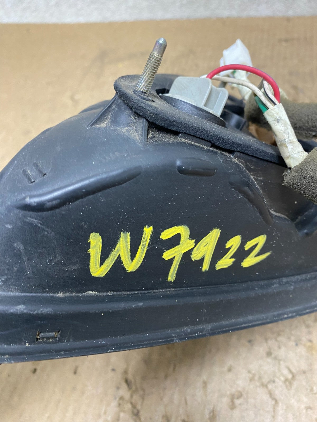 2000-2003 Lexus Rx300 Left Driver Lh Side Rear Inner Tail Light Oem W7922 DW6