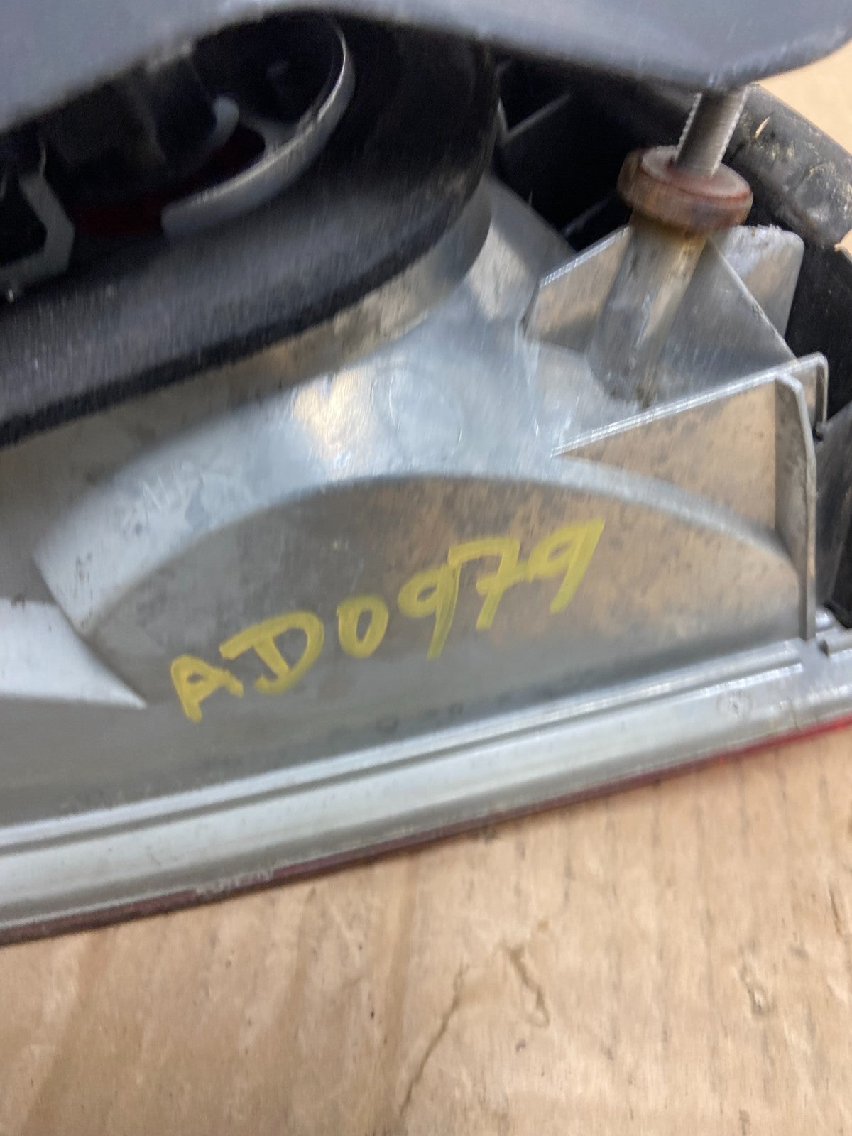 1999-2001 Bmw E46 325i 328i 330i Coupe Right Passenger Tail Light AD0979 DW5
