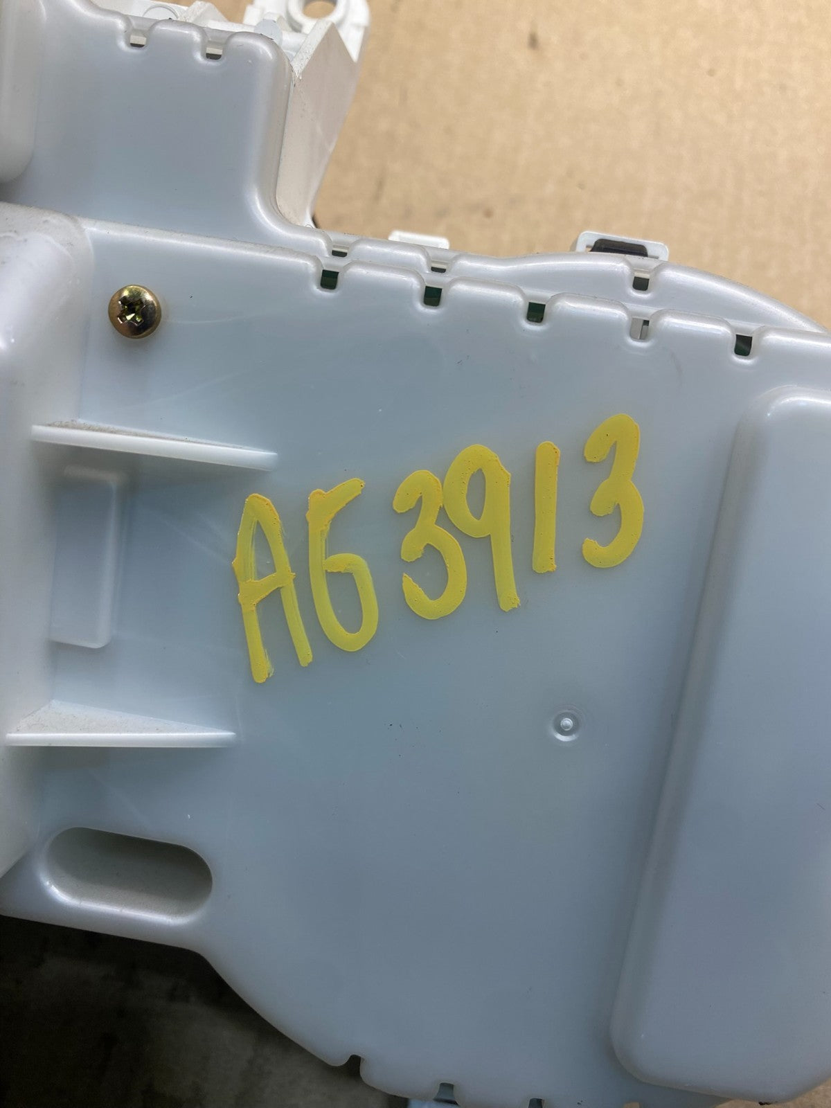 2002 to 2005 Lexus SC430 Speeedometer Cluster Gauge AG3913 DG6