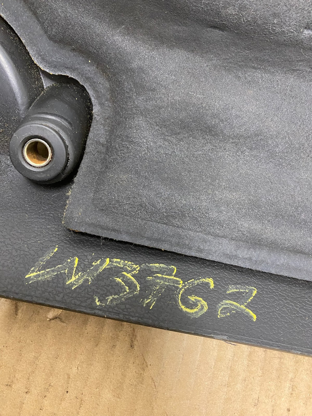 2002 to 2005 Hyundai Sonata 2.4L Engine Trim Cover OEM W3762 DG5