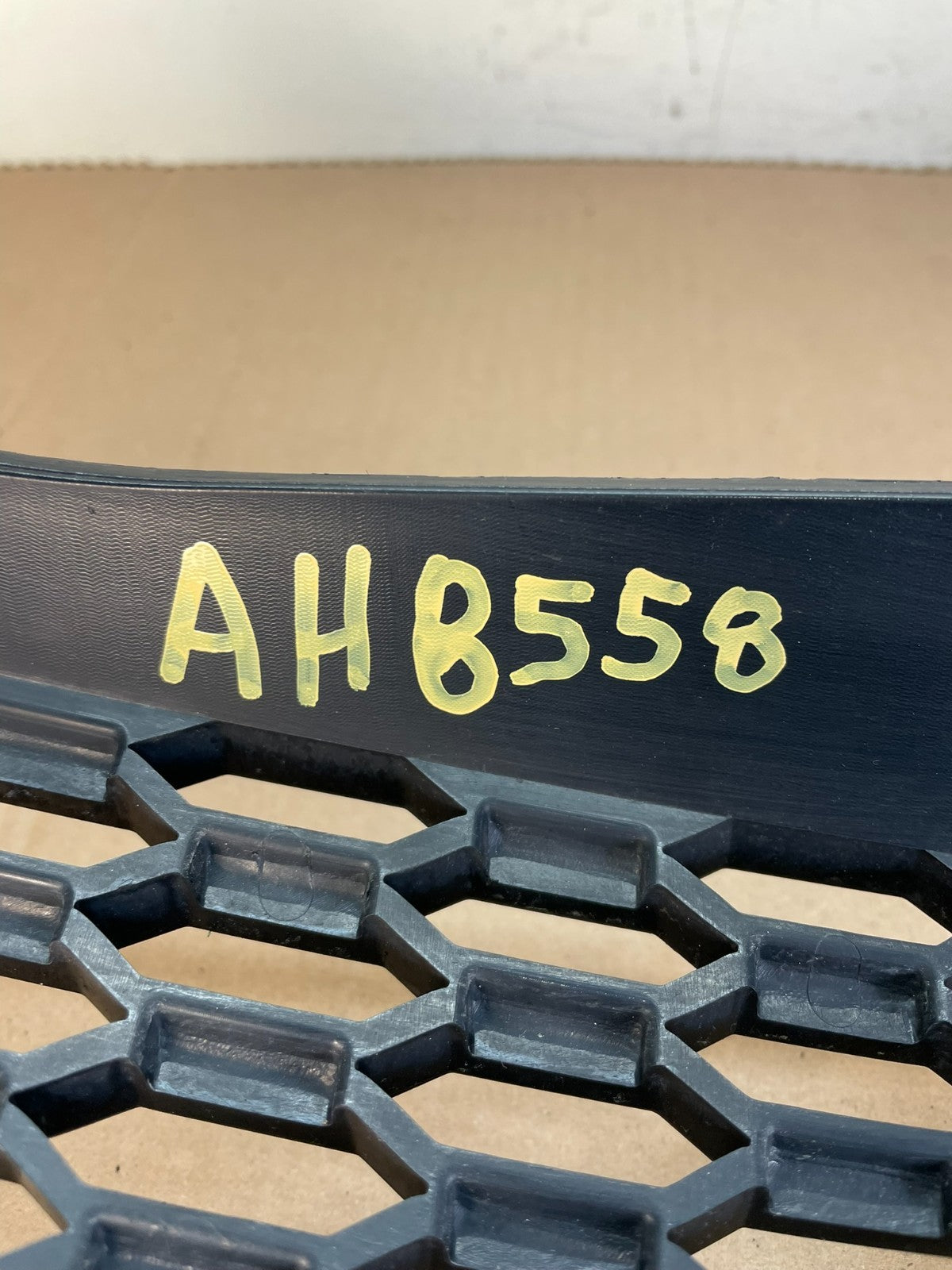 2011 to 2020 Dodge Grand Caravan Front Upper Grill Grille AH8558 DG5