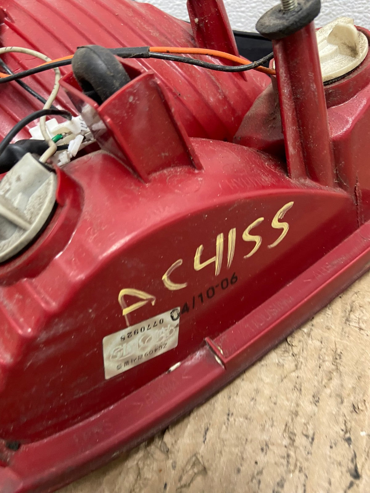 2001 2002 2003 Hyundai Elantra Right Passenger Rh Tail Light AC4155 LK6