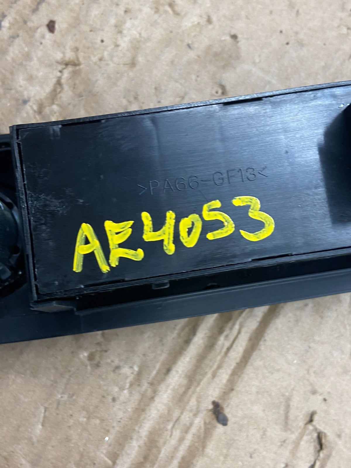 2007 - 2014 Chevrolet Tahoe Yukon Pedal Traction Control Switch ae4053 DG8