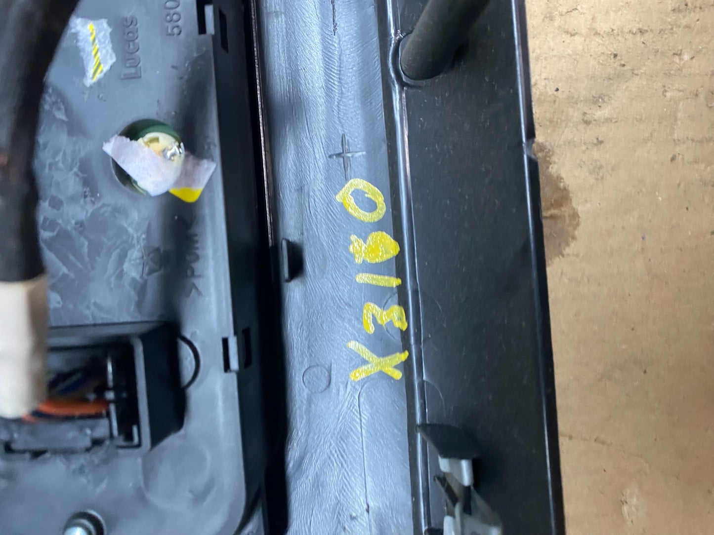 2001 2004 Dodge Dakota Speedometer Climate Control Radio Panel Bezel X3160 DG10