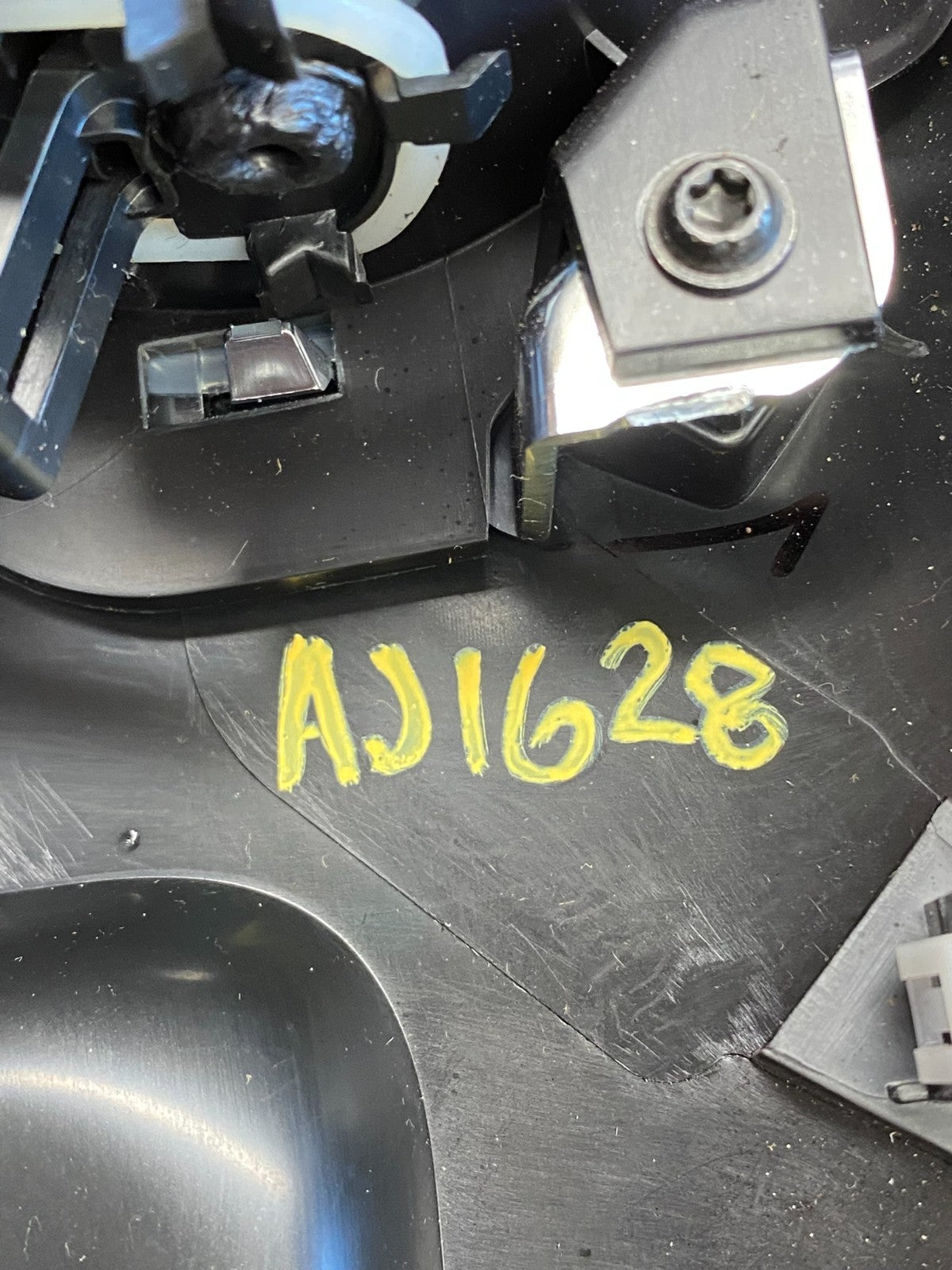 2013 to 2016 Ford Fusion Front Center Console Cup Holder Cupholder aj1628 DG5