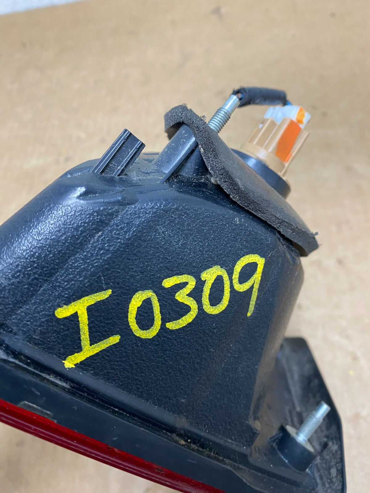 2010-2014 Subaru Legacy Left Driver LH Side Tail Light Inner I0309 KC5