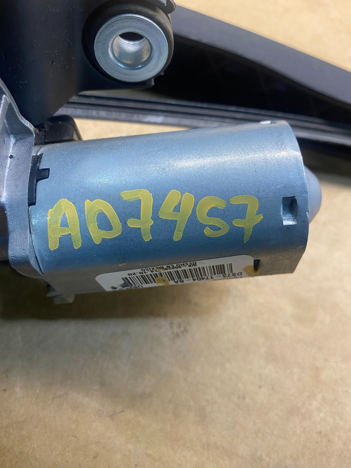 2020 to 2023 Ford Explorer Rear Windshield Wiper Motor AD7457 DG7