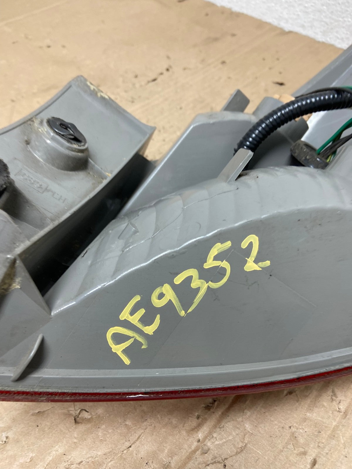 2008 to 2015 Nissan Rogue Left Driver Lh Side Tail Light AE9352 LK6