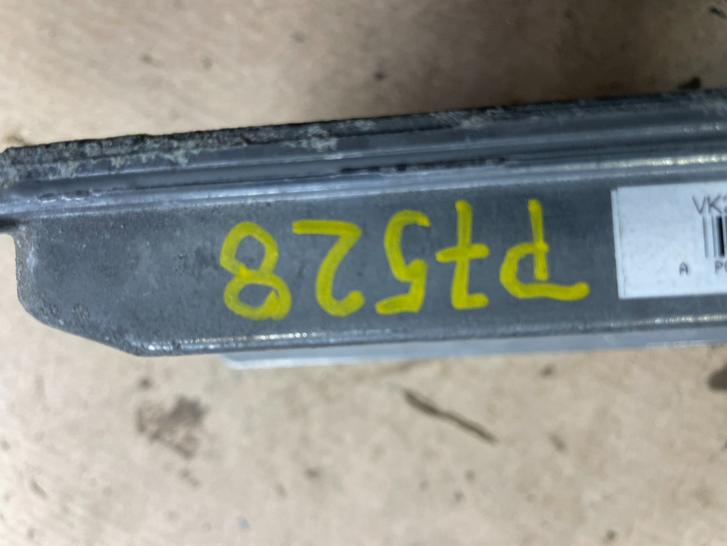 2008 Ford Van E-Series 5.4L Engine Control Module 8C2A-12A650-APB P7528 DG3
