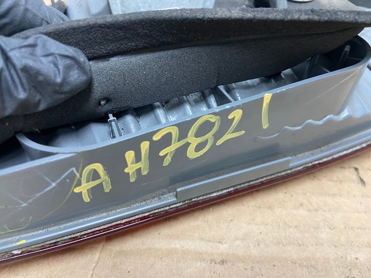 2003-2004 Honda Accord Sedan Left Driver LH Inner Tail Light AH7821 LK6