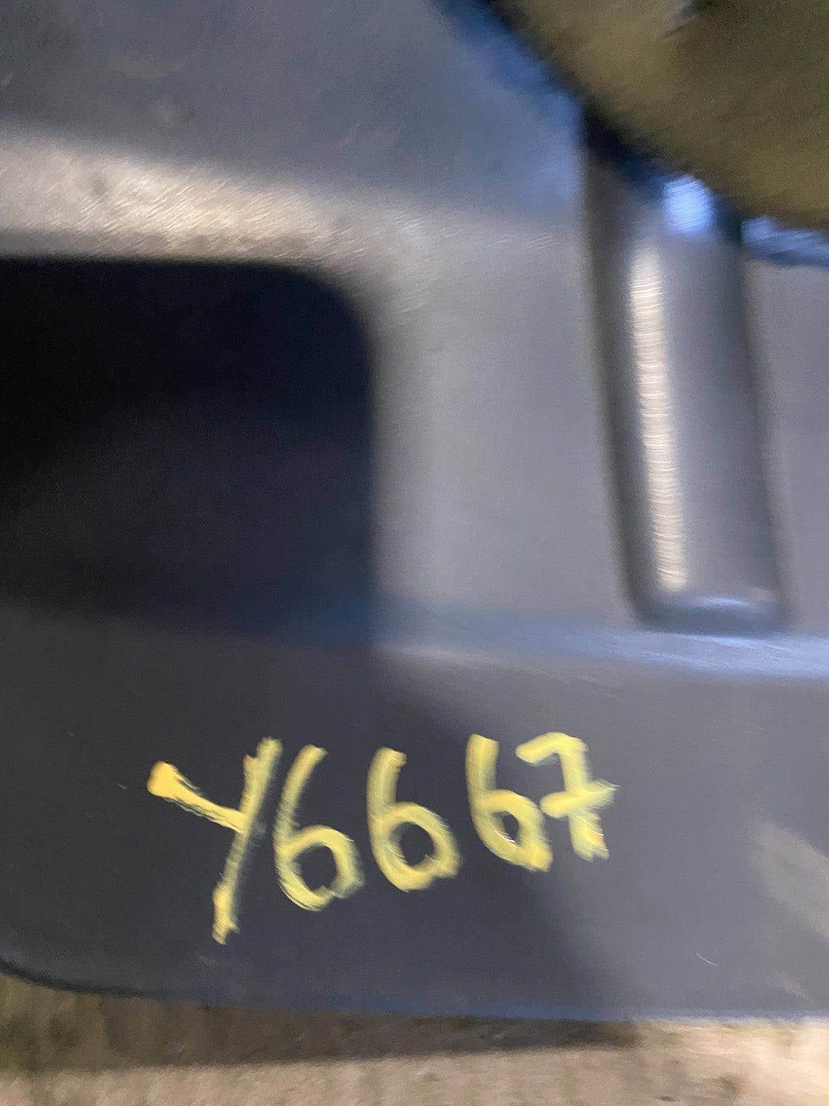 2012 to 2014 Jeep grand Cherokee 3.6L Engine Cover OEM y6667 DG6