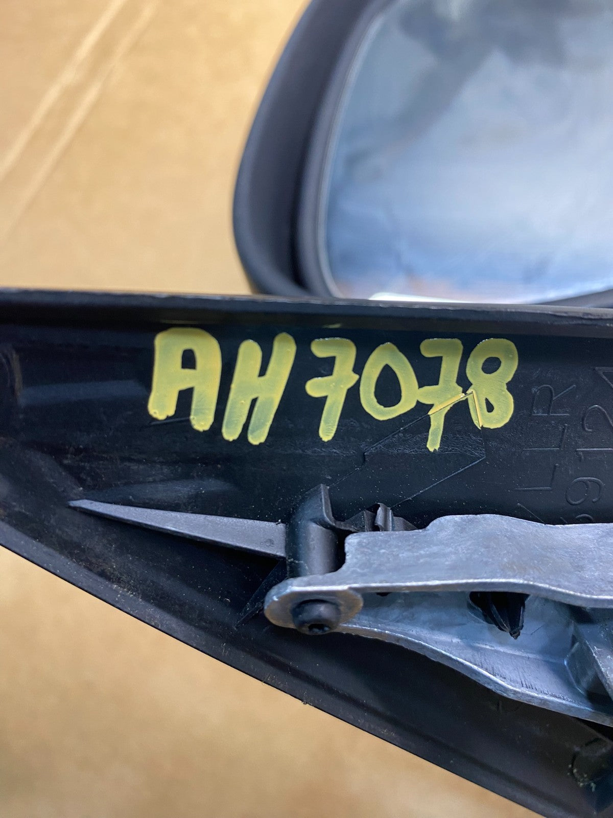 2009 to 2011 BMW 328i 335i Right Passenger Side View Door Mirror AH7078 DW11