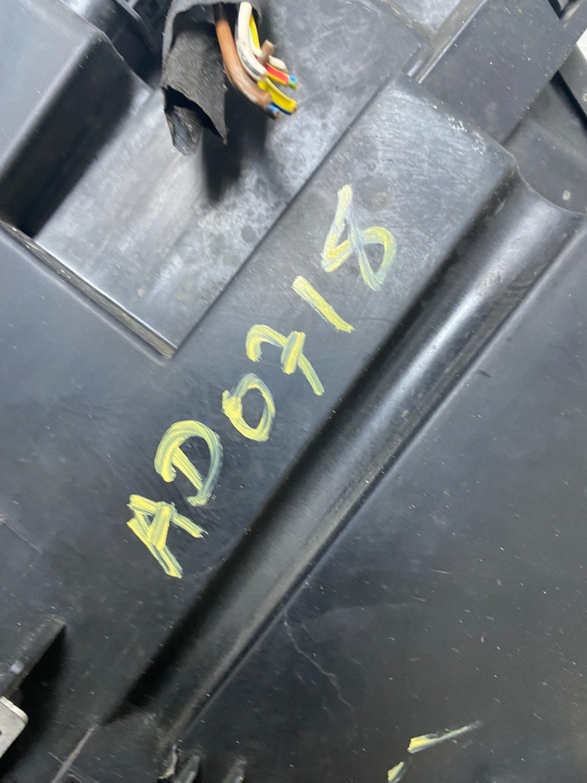 2009-2012 BMW 7-Series 740i 750i Right Passenger Xenon HID Headlight AD071812