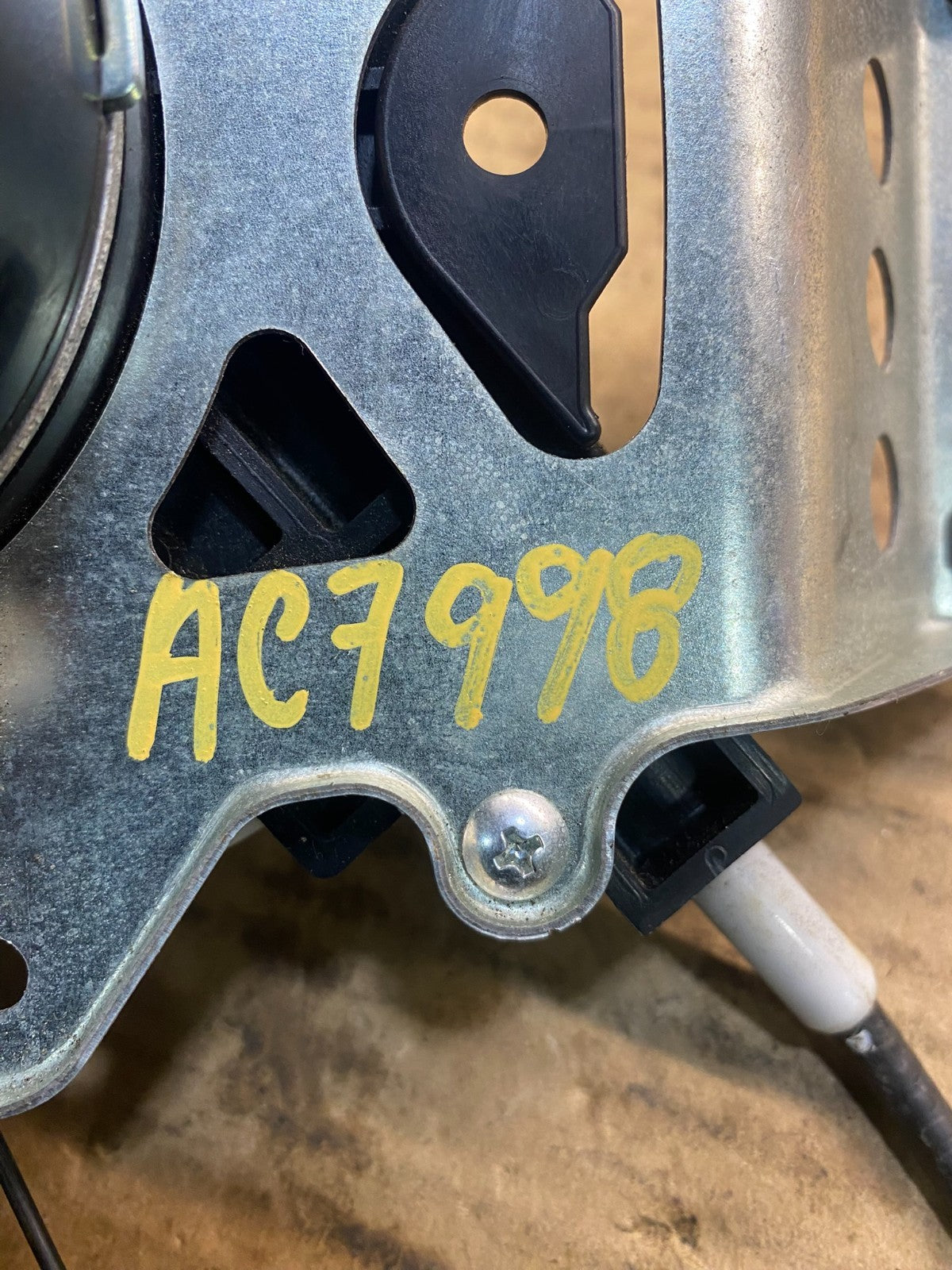 2005 - 2010 Honda Odyssey Rear Right Sliding Door Lock Actuator Motor AC7998 DG6