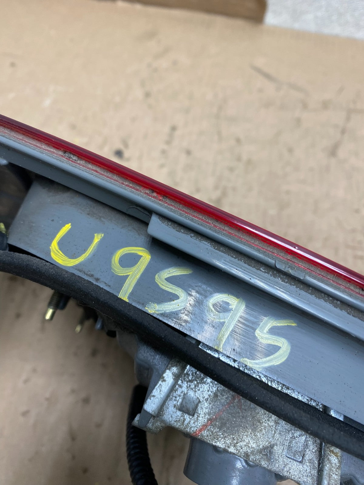 2005 2006 2007 Honda Odyssey Inner Left Driver Lh Tail Light U9595 DW6