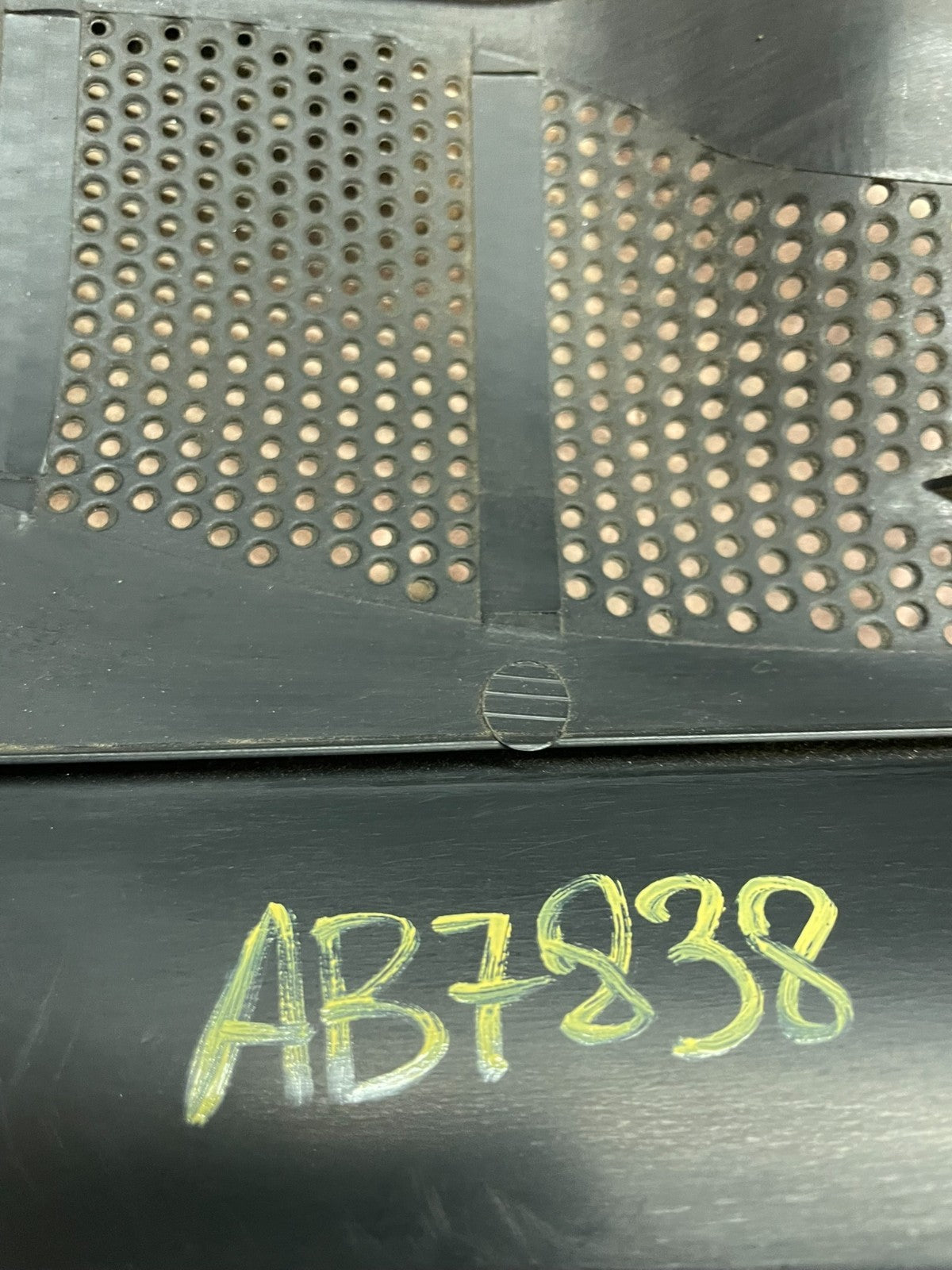 1998 to 2001 Audi A4 Engine Motor Cover Trim OEM 078103927p AB7838 DG9