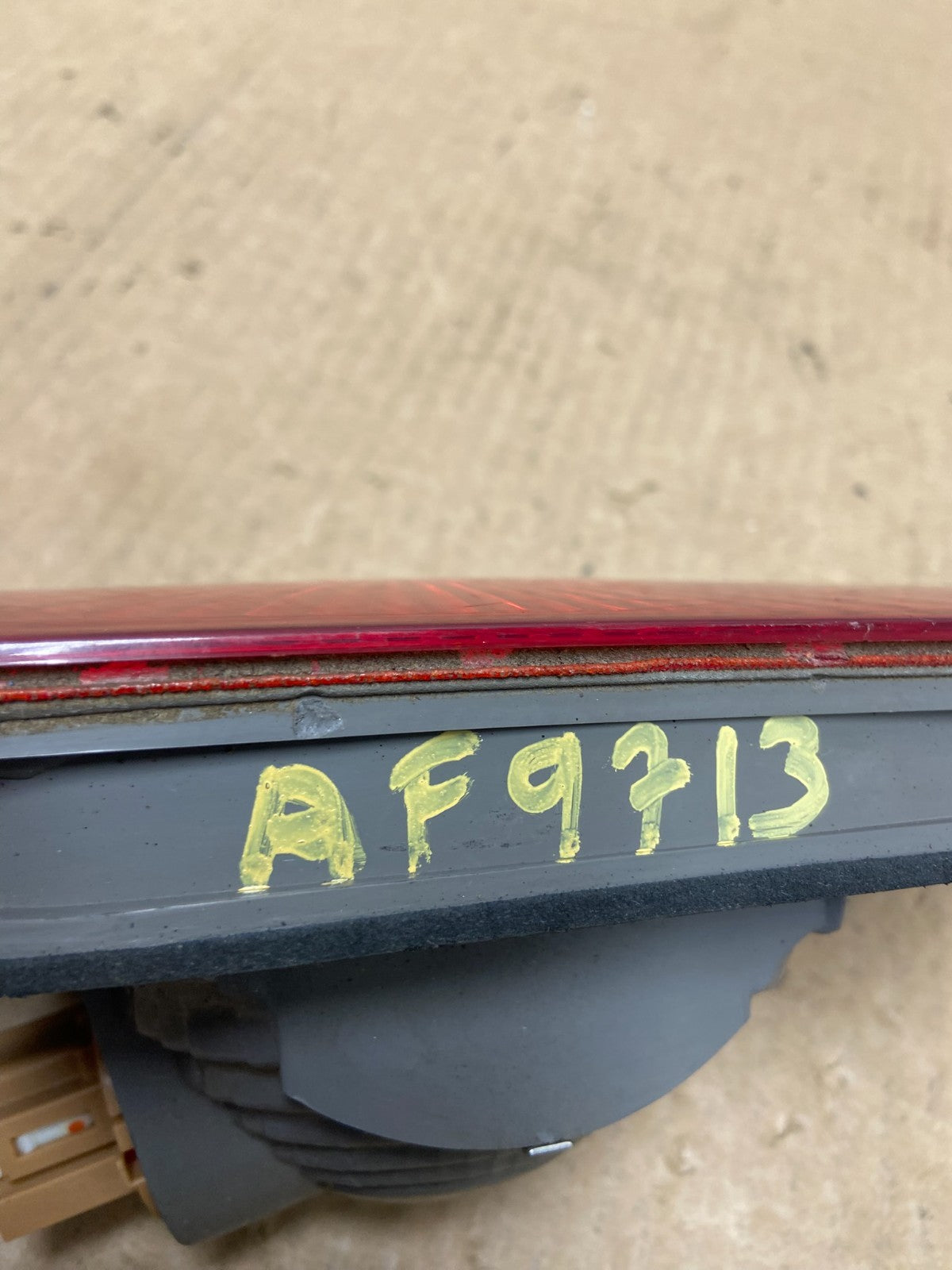 2000-2001 Toyota Camry Tail Light Left Driver LH Side Inner AF9713 DW6