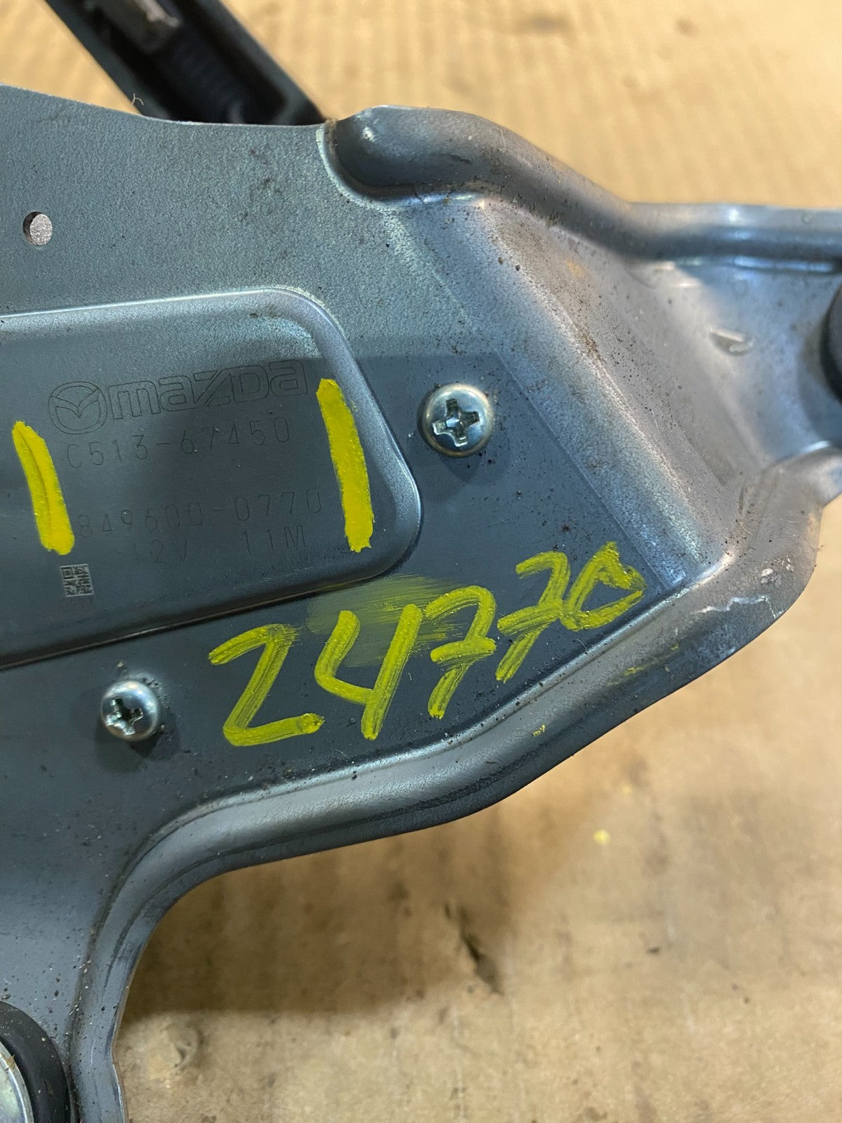 2012 to 2017 Mazda 5 Windshield Rear Wiper Motor z4770 DG6