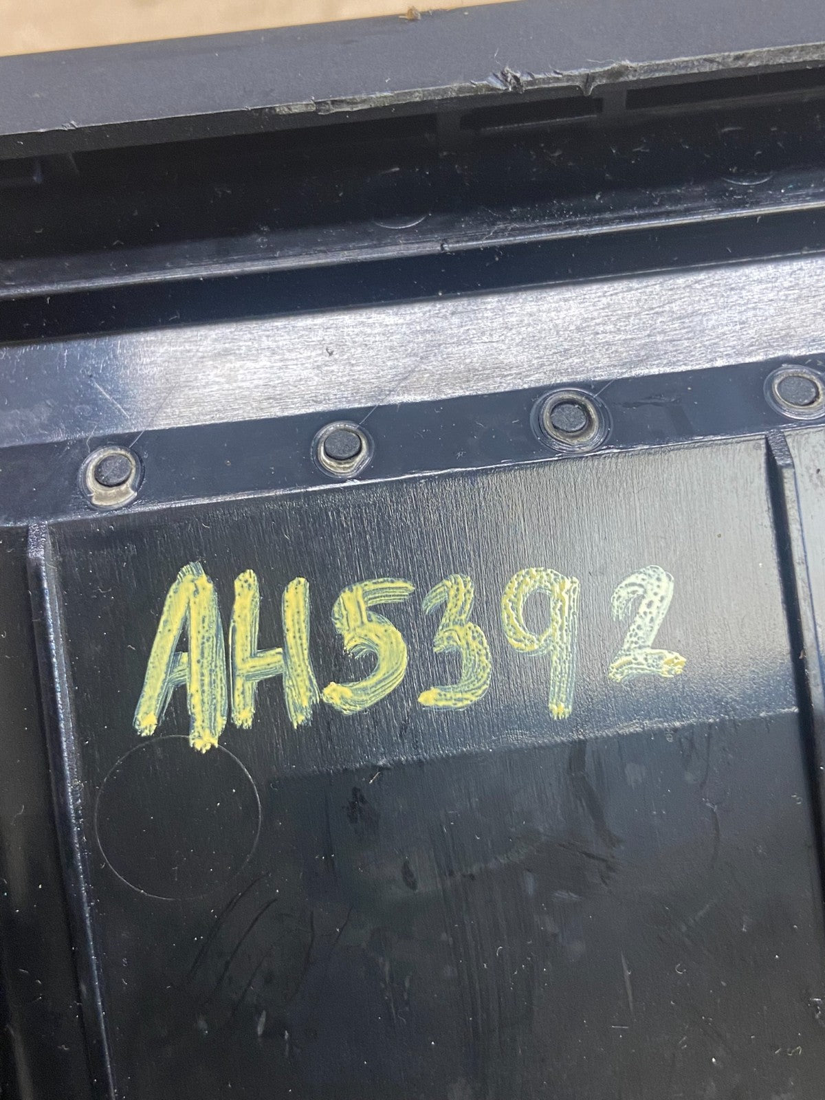 2004 to 2010 BMW X3 Center Console Dash Air Vent AH5392 DG6