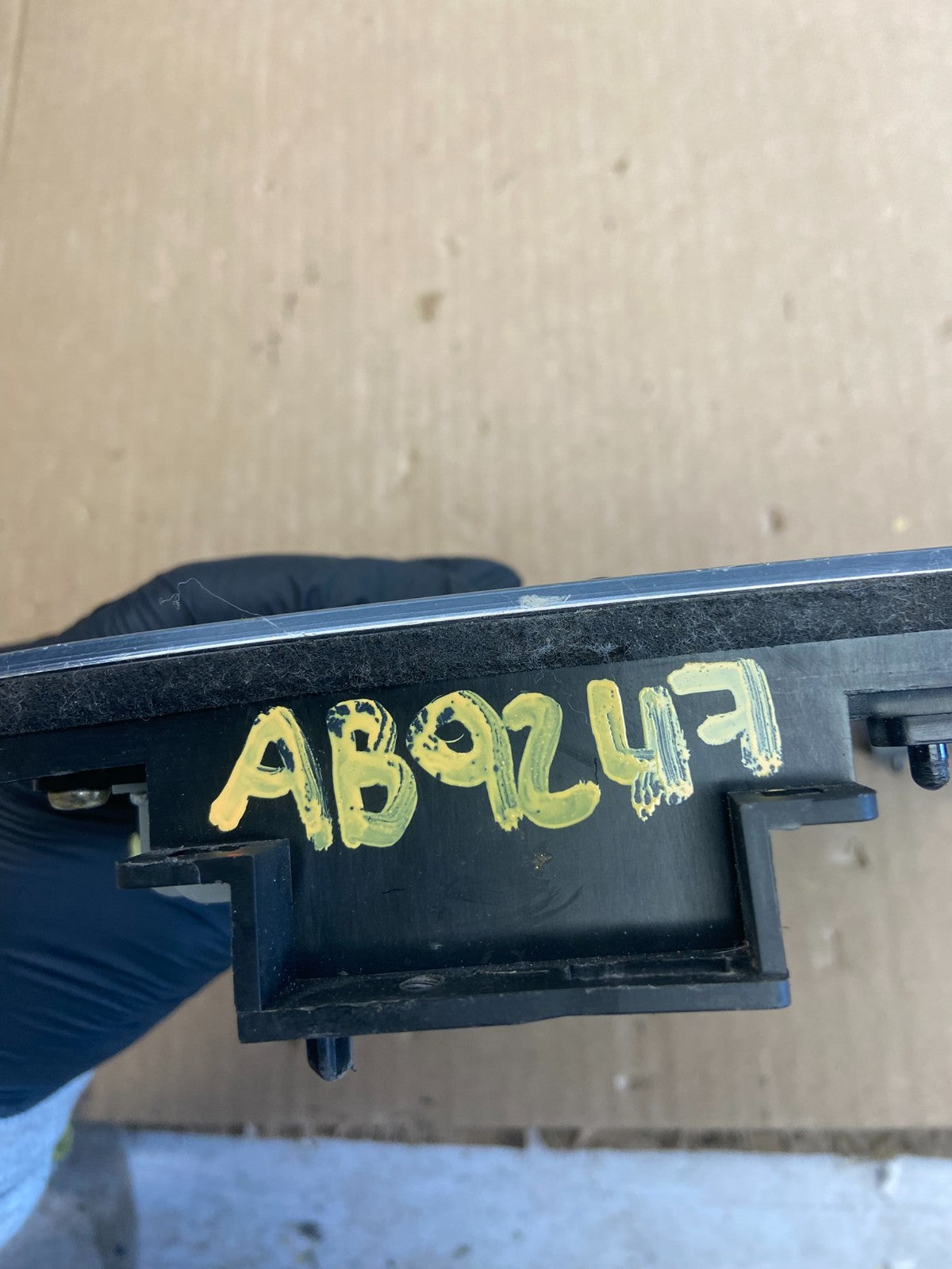 2005 to 2007 Infiniti G35 Radio Player Climate Control Panel Bezel AB9247 DG5