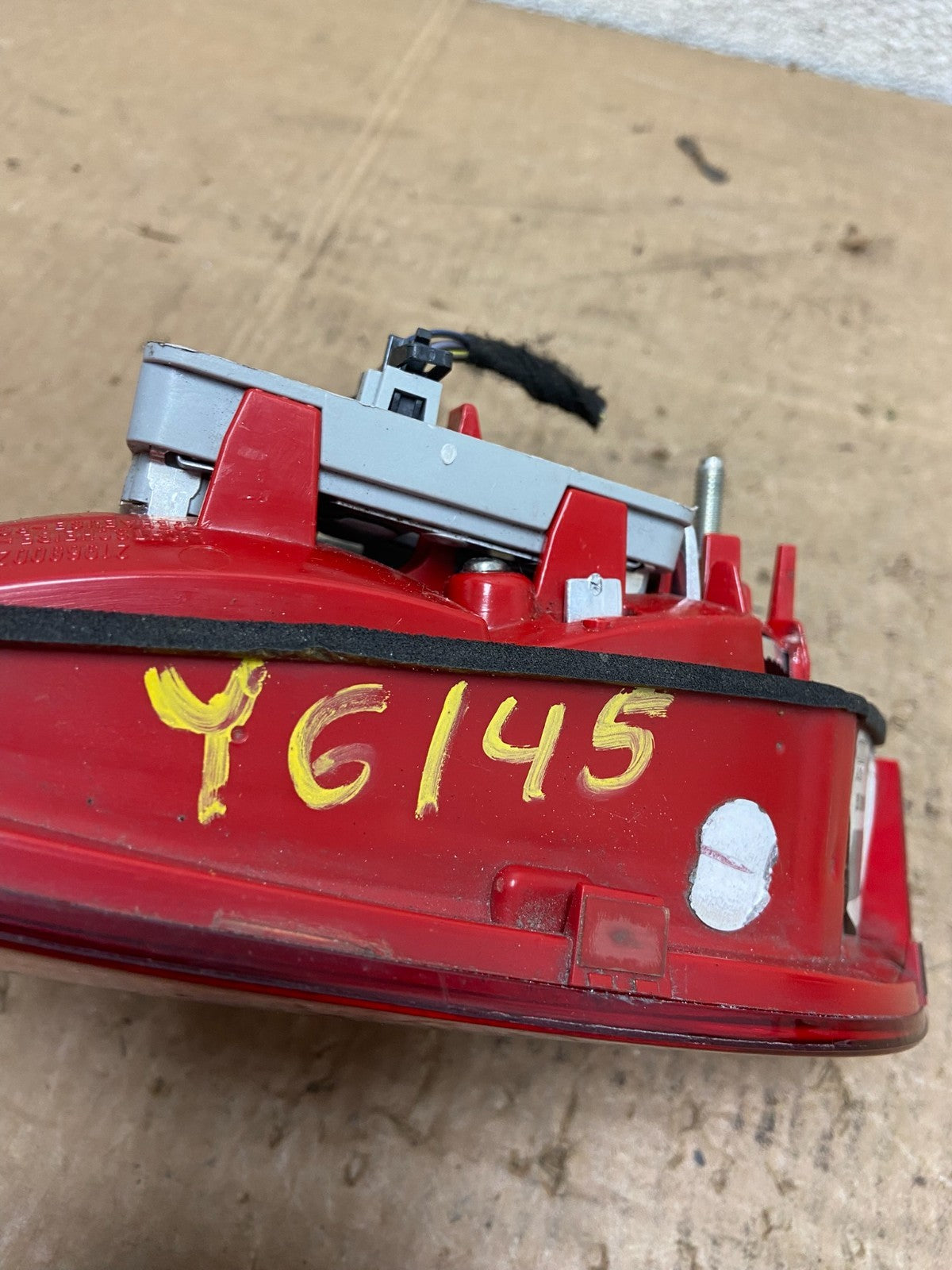 2009 to 2012 Audi A4 Avant Left Driver Side LH Inner Tail Light Oem Y6145 DW6