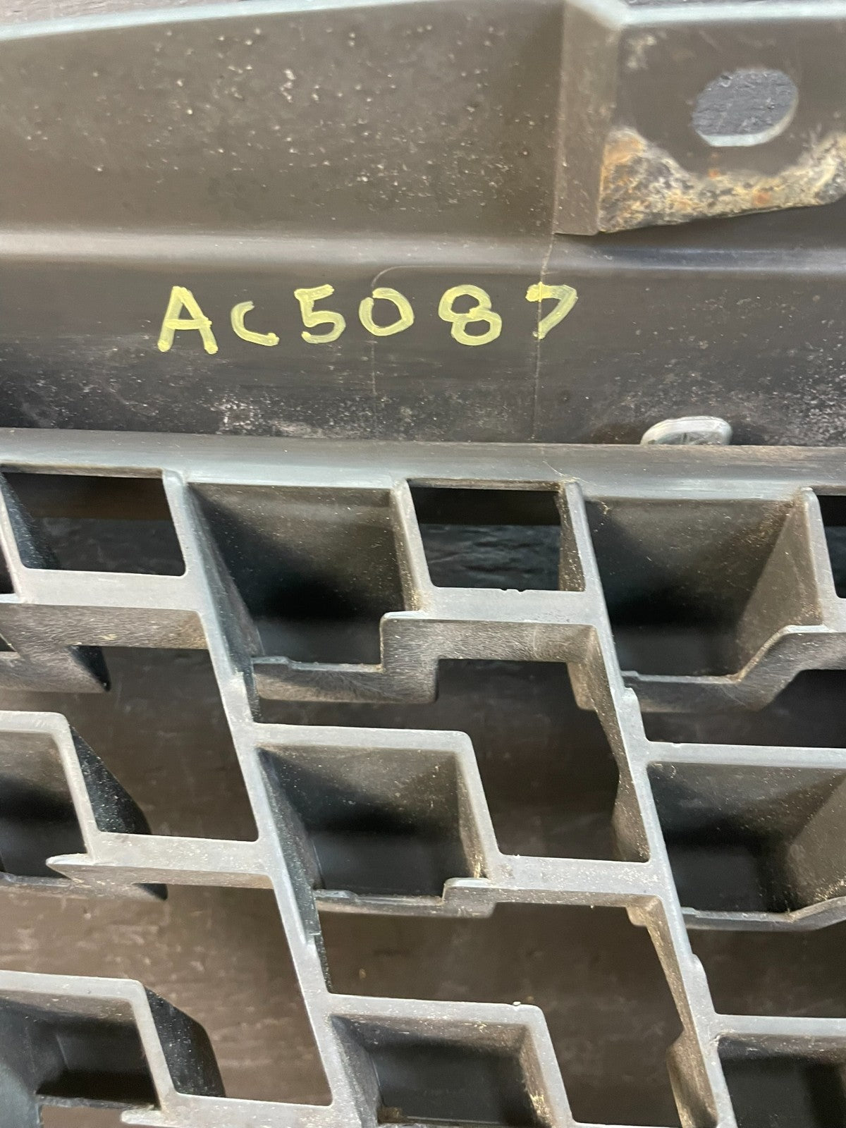 2007 2008 2009 Nissan Sentra Front Upper Grill Grille AC5087 DG5