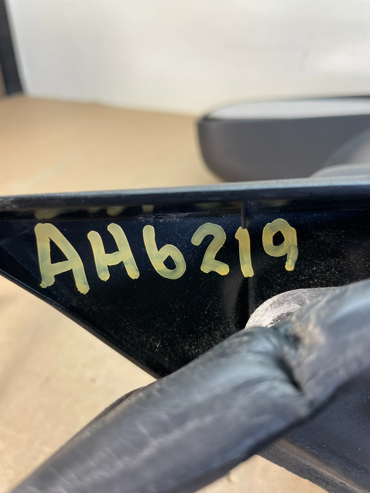 2003 2006 Chevrolet Silverado Sierra Right Passenger Tow Door Mirror AH6219 DG8
