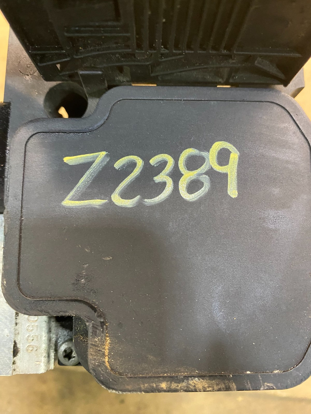 2000 - 2006 Mercedes S600 CL500 S430 ABS Anti Lock Brake Pump Module Z2389 DG6