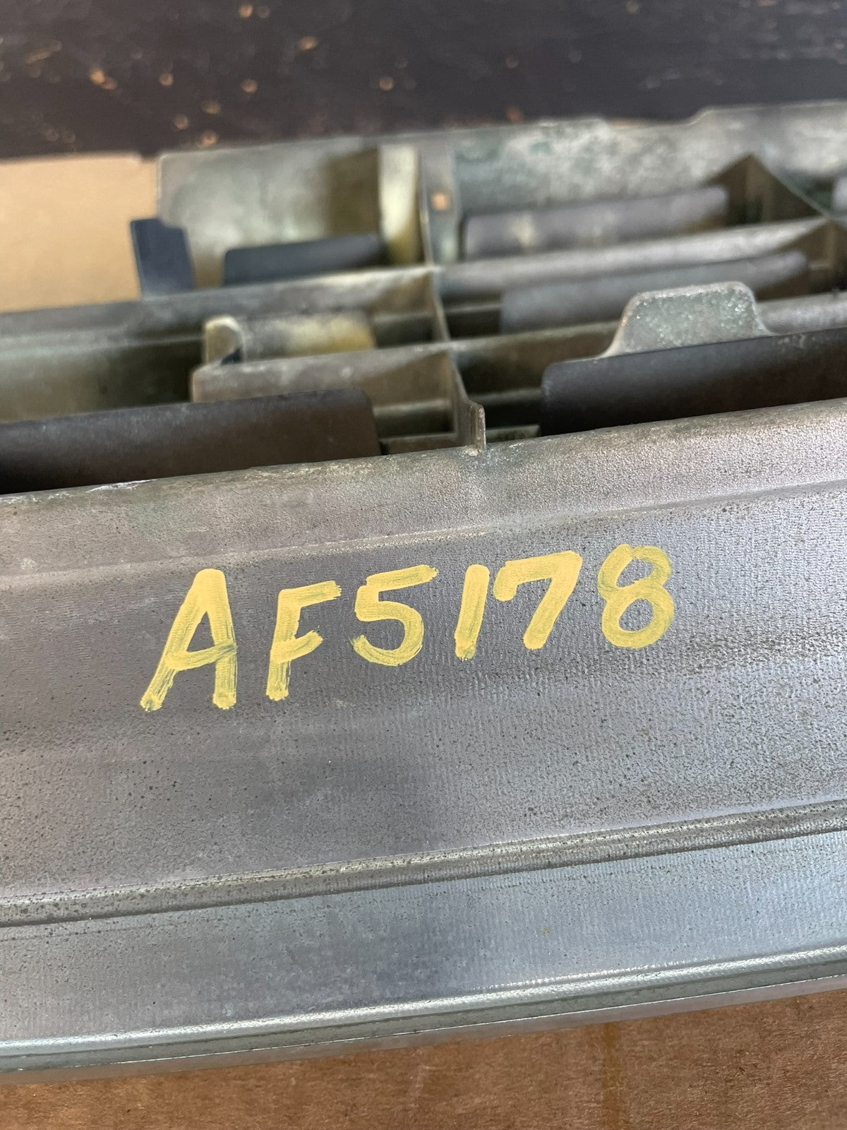 2003 to 2005 Subaru Forester Front Upper Grill Grille Aftermarket AF5178 DG5