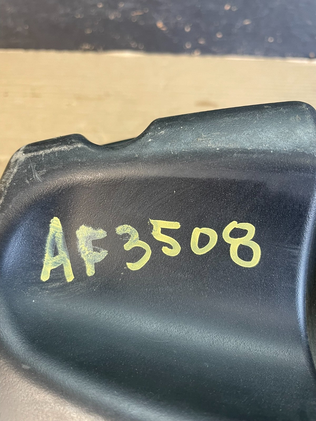 2011-2021 Jeep Grand Cherokee 5.7 V8 Air Intake Resonator Box af3508 DG6