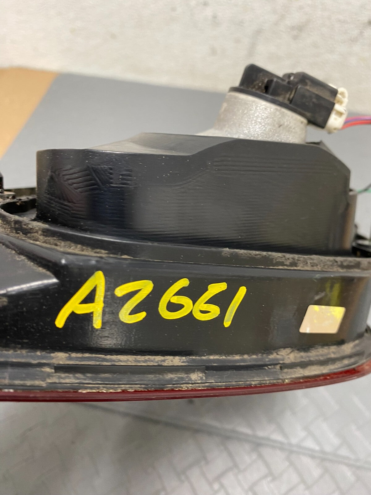 2002-2004 Infiniti i35 Inner Light Left Driver Side Tail Light OEM A26616