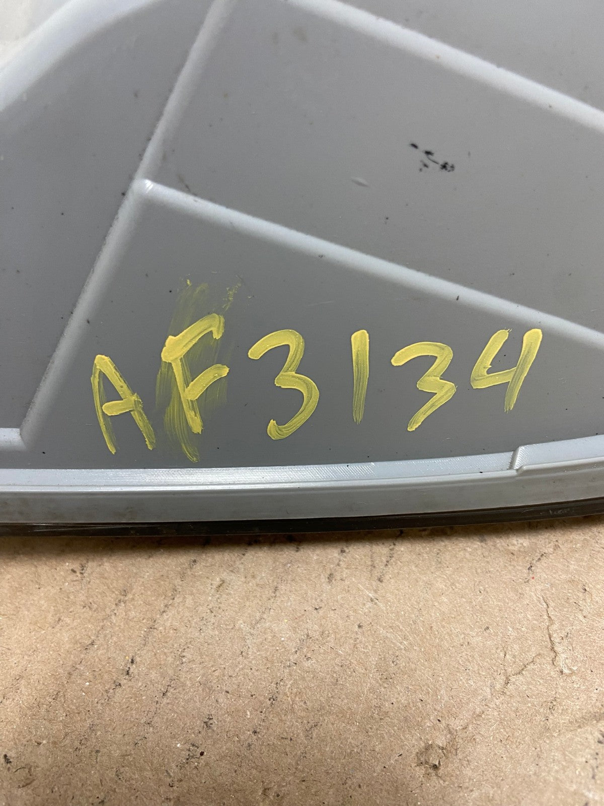 2004 to 2009 Lexus Rx350 RX330 Left Driver LH Tail Light AF3134 LK6