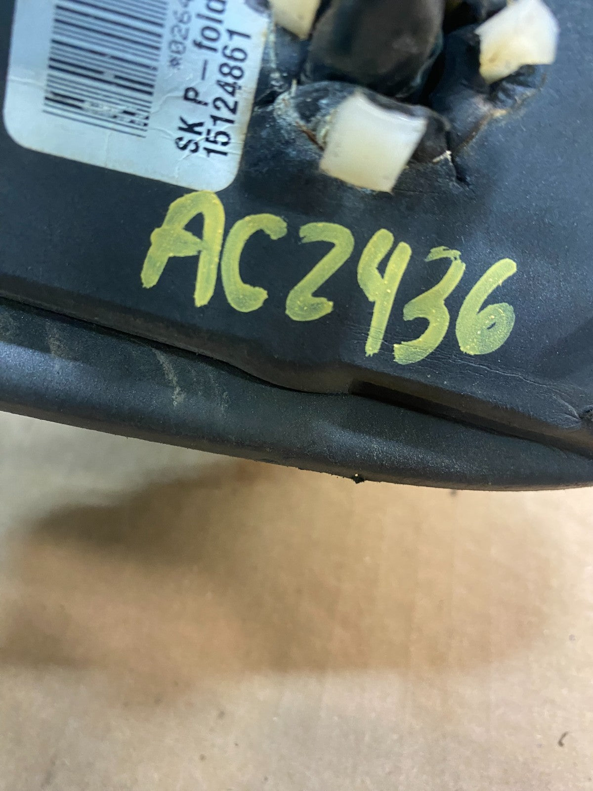 2003-2006 Chevrolet Tahoe Suburban Right Passenger Turn Door Mirror AC2436 MS11