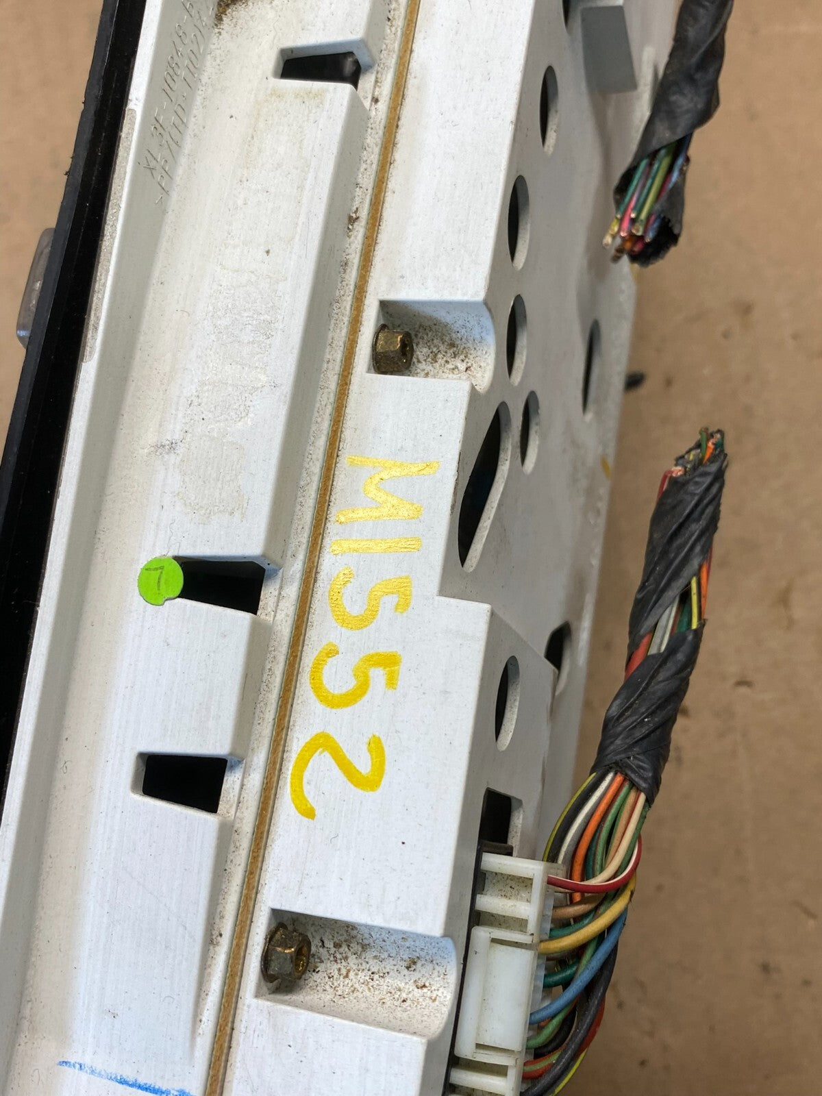 2000 2001 2002 Ford Expedition Speedometer Instrument Gauge Cluster M1552 PS8