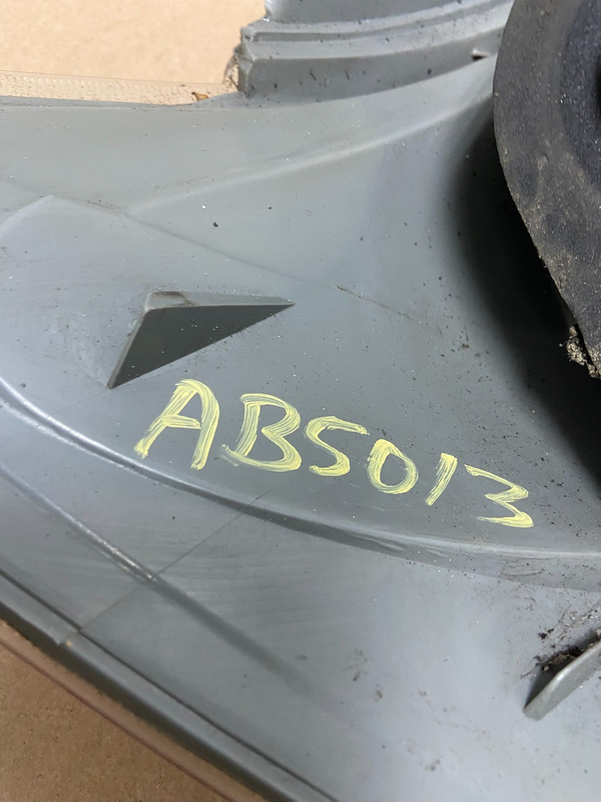 2004 - 2008 Toyota Matrix Right Passenger RH Side Tail Light OEM AB5013 LK8