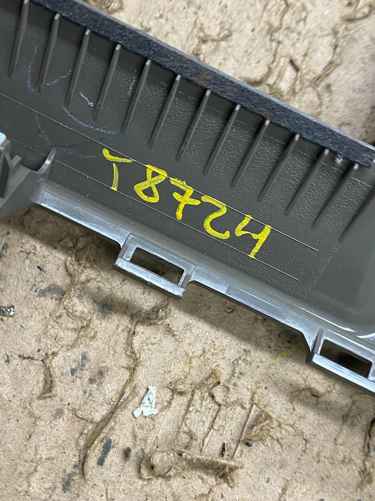 2009-2014 Nissan Murano Radio Center Console Display Bezel Air Vent t8724 DG7