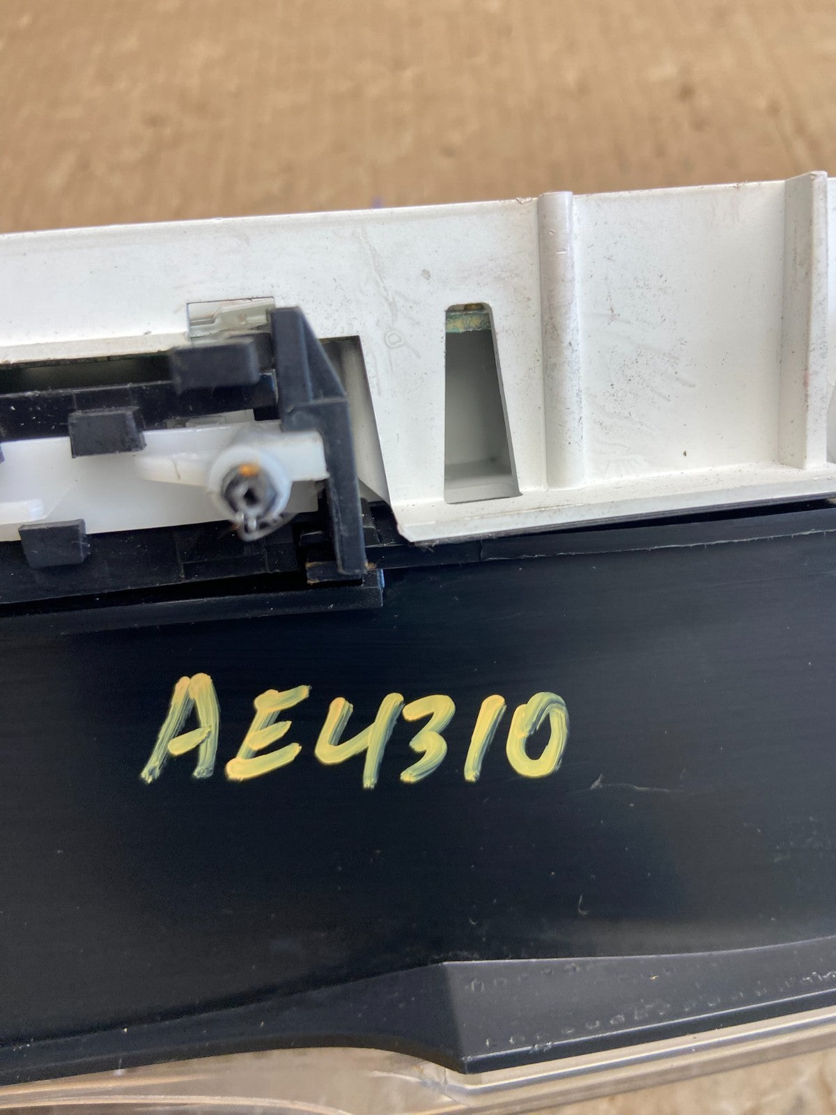 2006 Ford E350 Gauge Speedometer Cluster AE4310 DW7