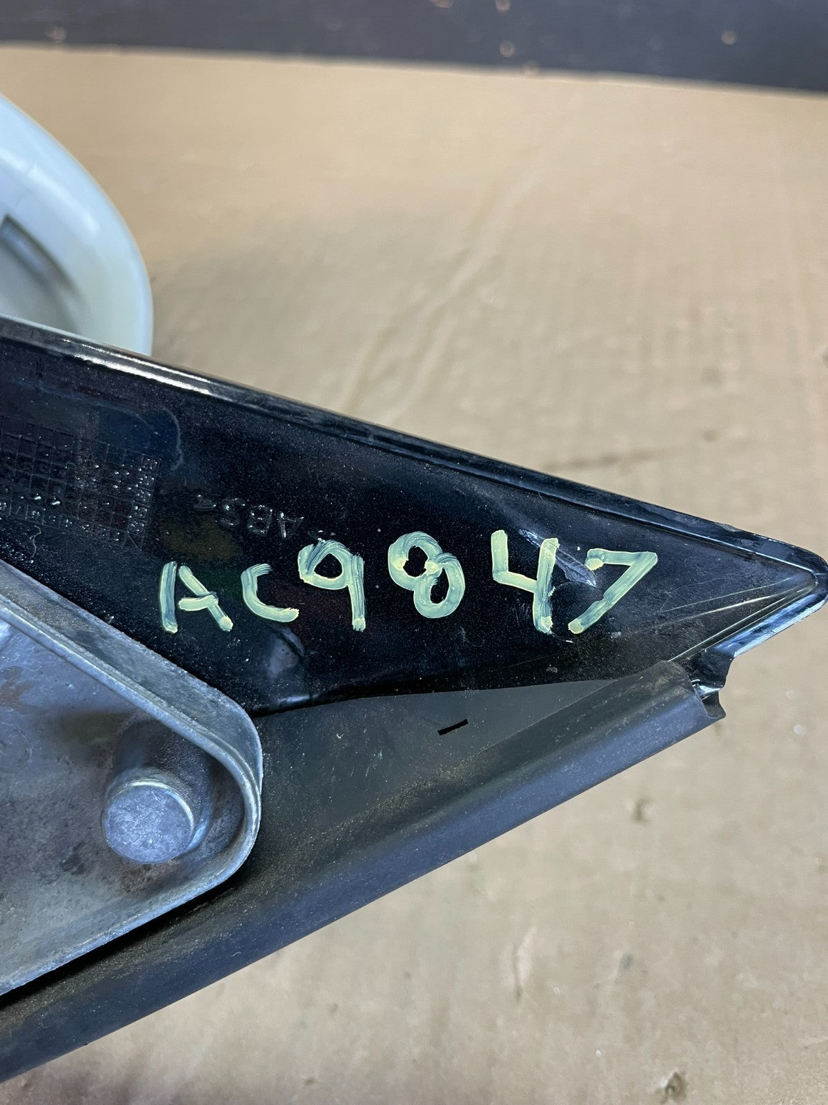 2006-2010 Mercedes-Benz R-Class R350 R500 Left Driver Door Mirror AC9847 DW11