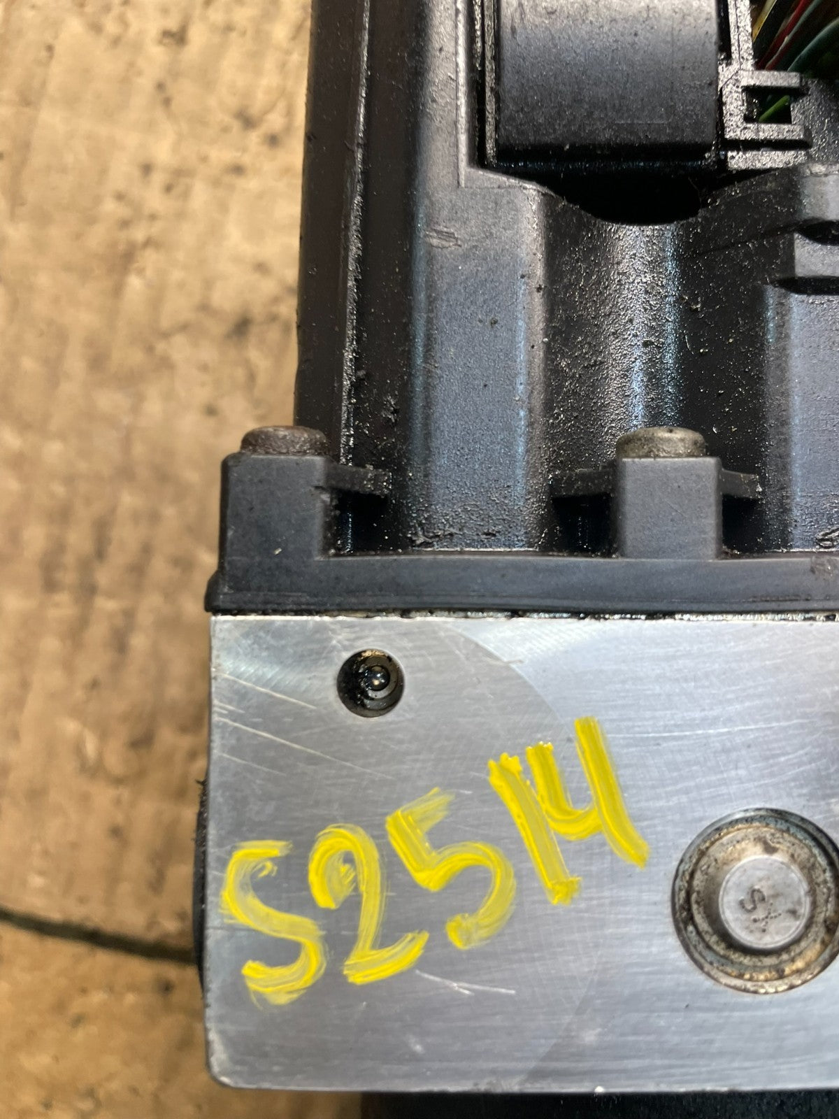 BMW X5 Series E53 ABS DSC Hydro braking unit pump 6765428 S2514 DG7