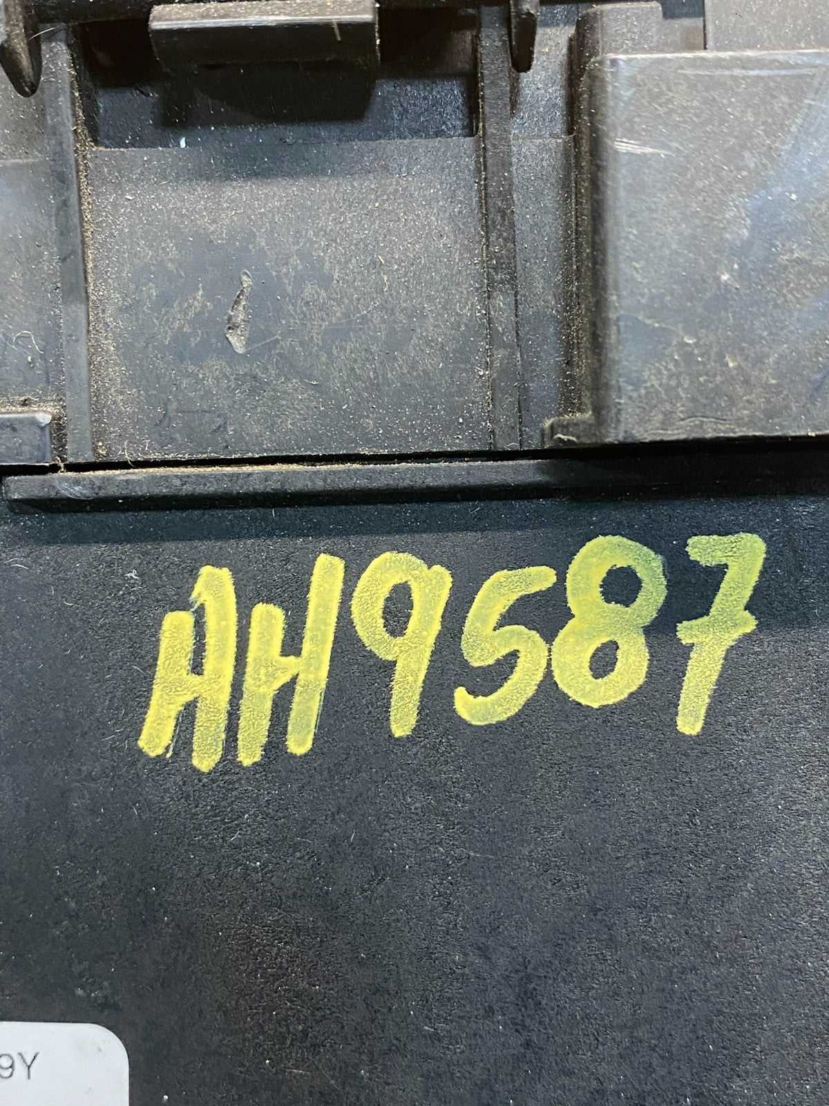 2012 Dodge Durango Grand Cherokee Fusebox Fuse Box Relay Module AH9587 DG5