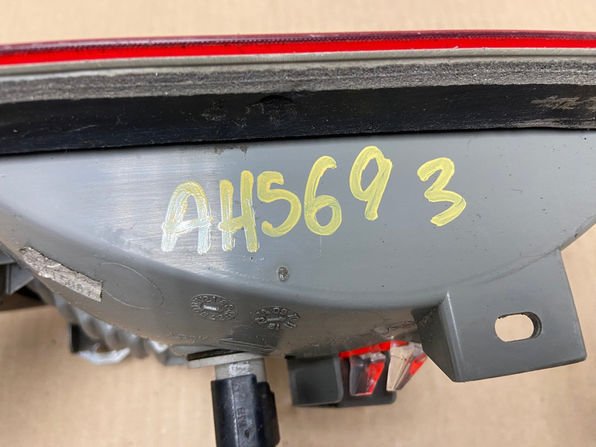 2011-2013 Jeep Grand Cherokee Right Passenger Rh Inner Tail Light AH5693 LK6