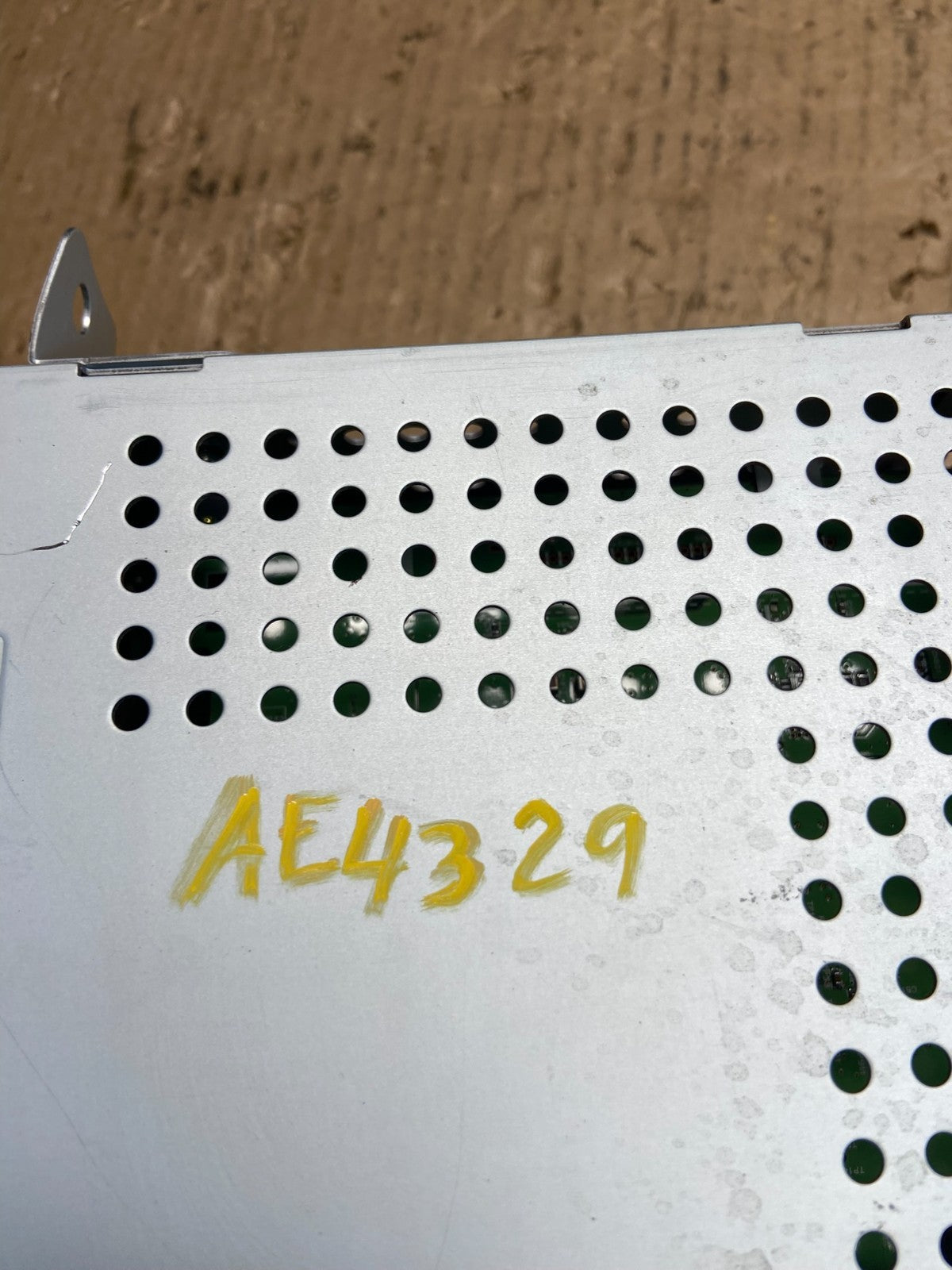 2013 to 2014 Chevrolet Spark Radio Screen Display AM/FM ae4329 DG6