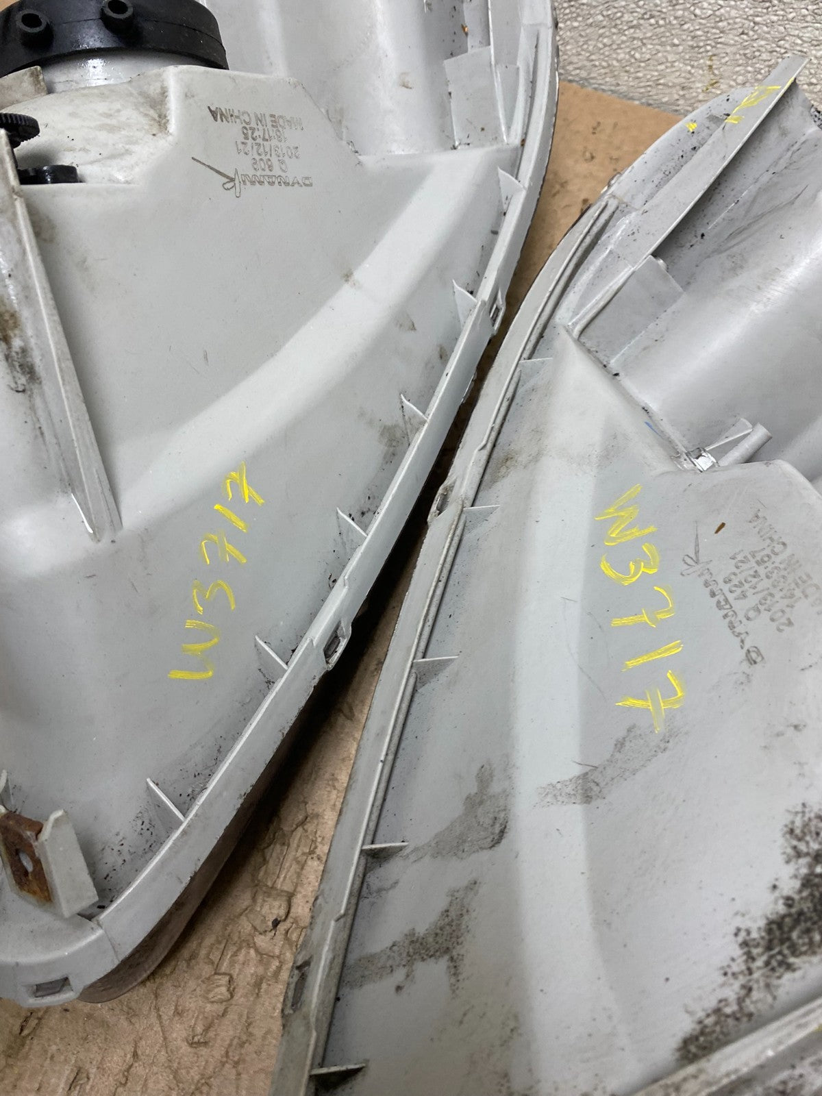 1996 - 1998 Honda Civic Sedan Headlights Halogen Left+Right Side W3717 DW16